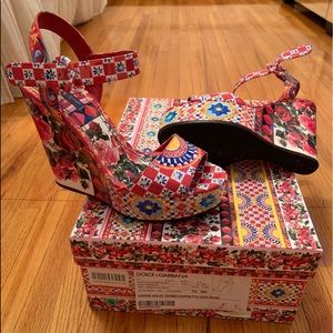 Dolce and gabbana wedges